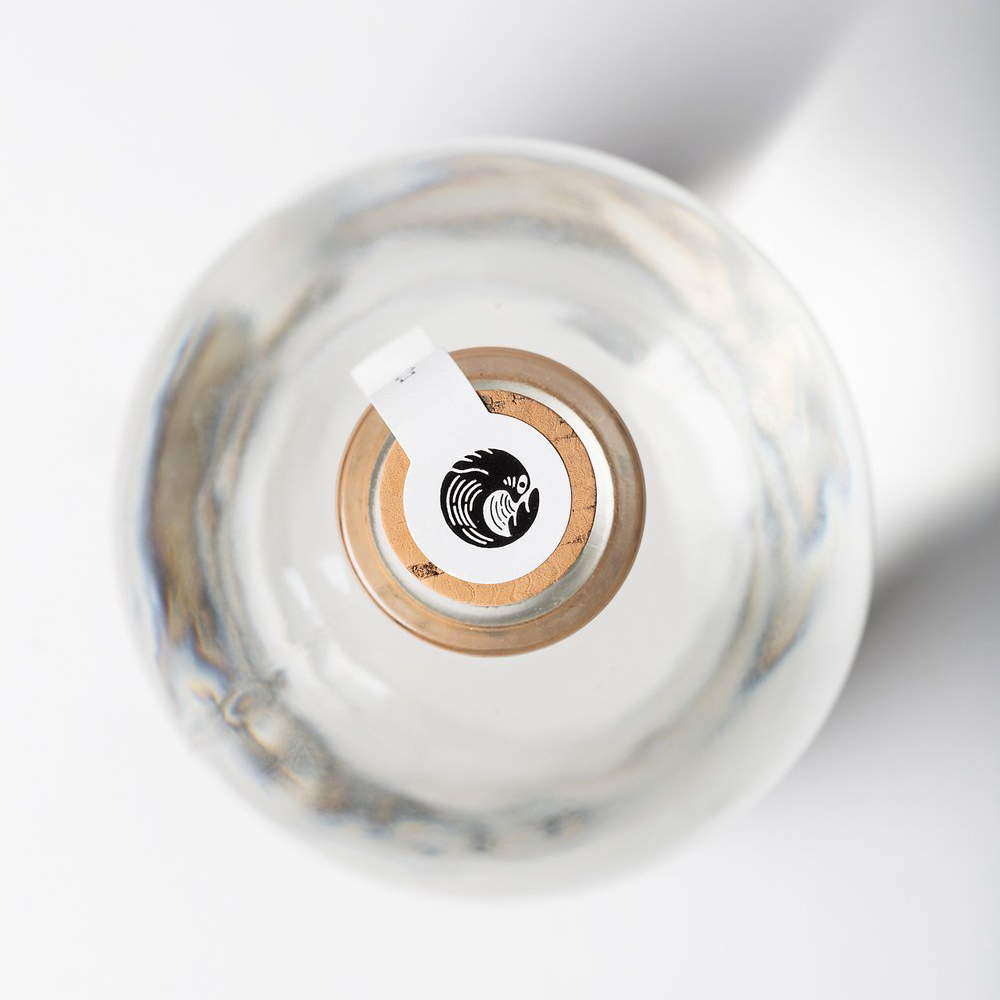 克羅地亞小型杜松子酒廠Monachus標志和包裝設計