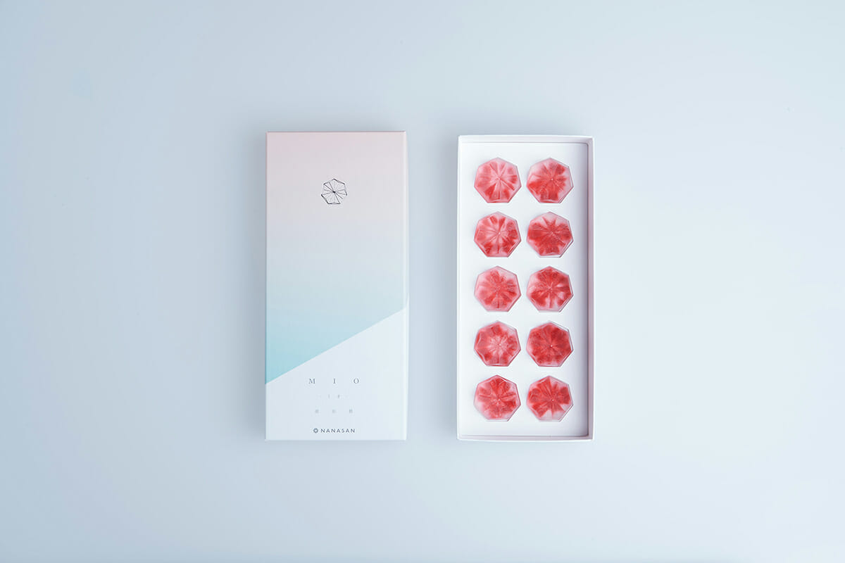 日本包裝設(shè)計(jì)：老字號(hào)糕點(diǎn)包裝設(shè)計(jì)