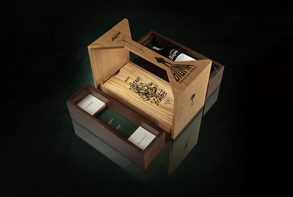 國際包裝設(shè)計(jì)分享學(xué)習(xí)｜Niepoort Bioma Vintage 2017紅酒包裝設(shè)計(jì)