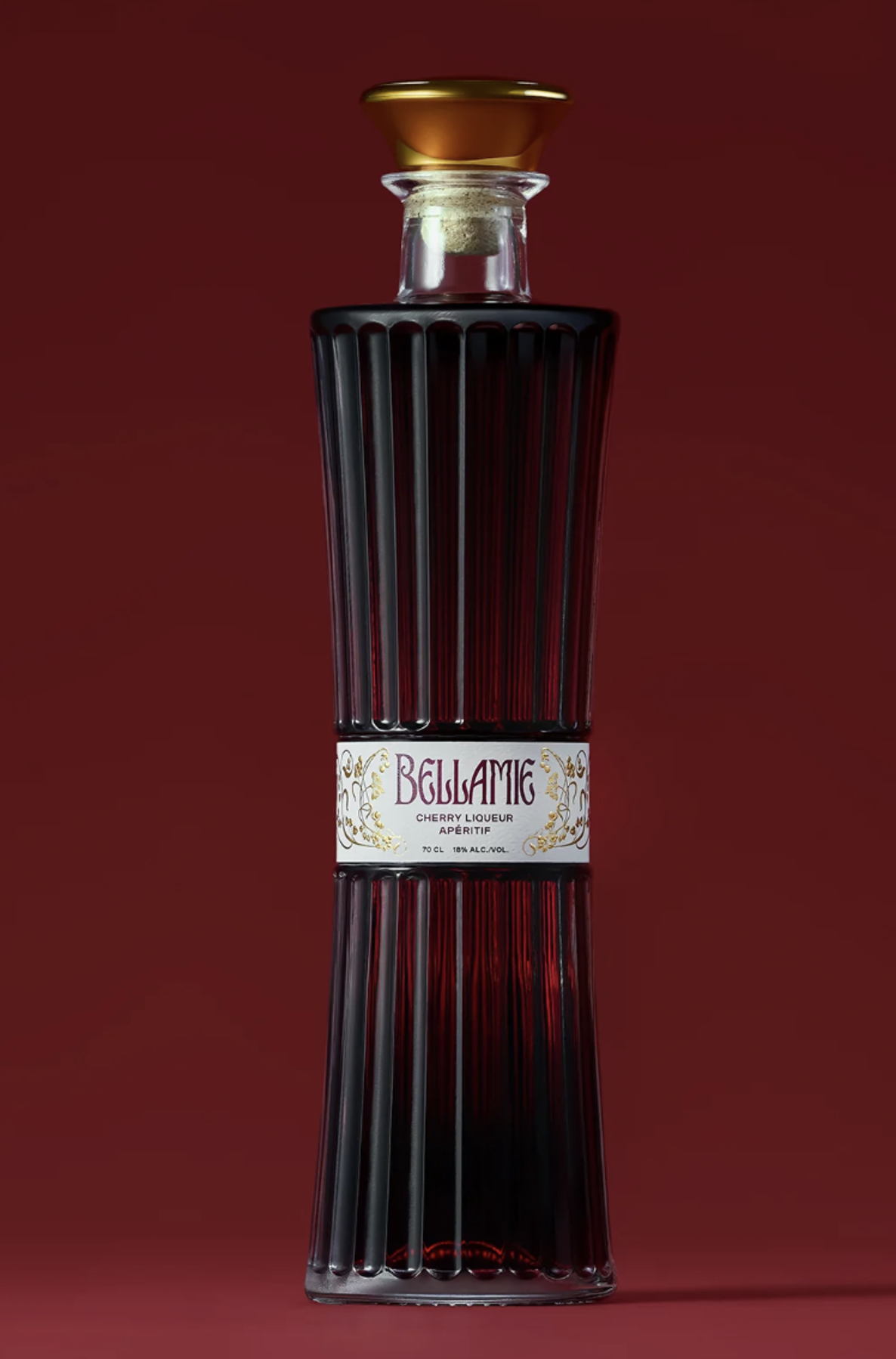Bellamie Apéritif果酒包裝設計，來源香水靈感注入了裝飾藝術的氣息