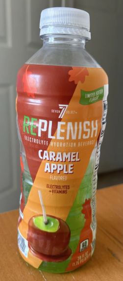 7-Eleven推出了一種限時(shí)新口味——焦糖蘋果飲料包裝設(shè)計(jì)