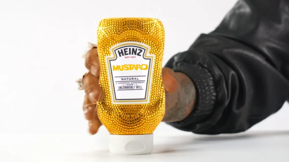 亨氏和 Mustard 在格萊美頒獎(jiǎng)典禮上合作